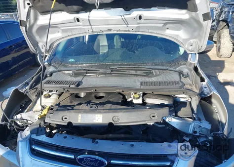 2014 Ford Escape Titanium z USA, uszkodzony, nr VIN 1FMCU9J92EUC05477